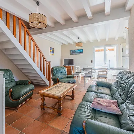 Maison 3 Avec Jardin, Proche Et Centre, - Fr-1-521-35